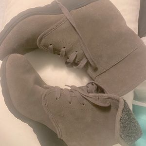 Warm And so Comfy, White Mountain Boots! 👢